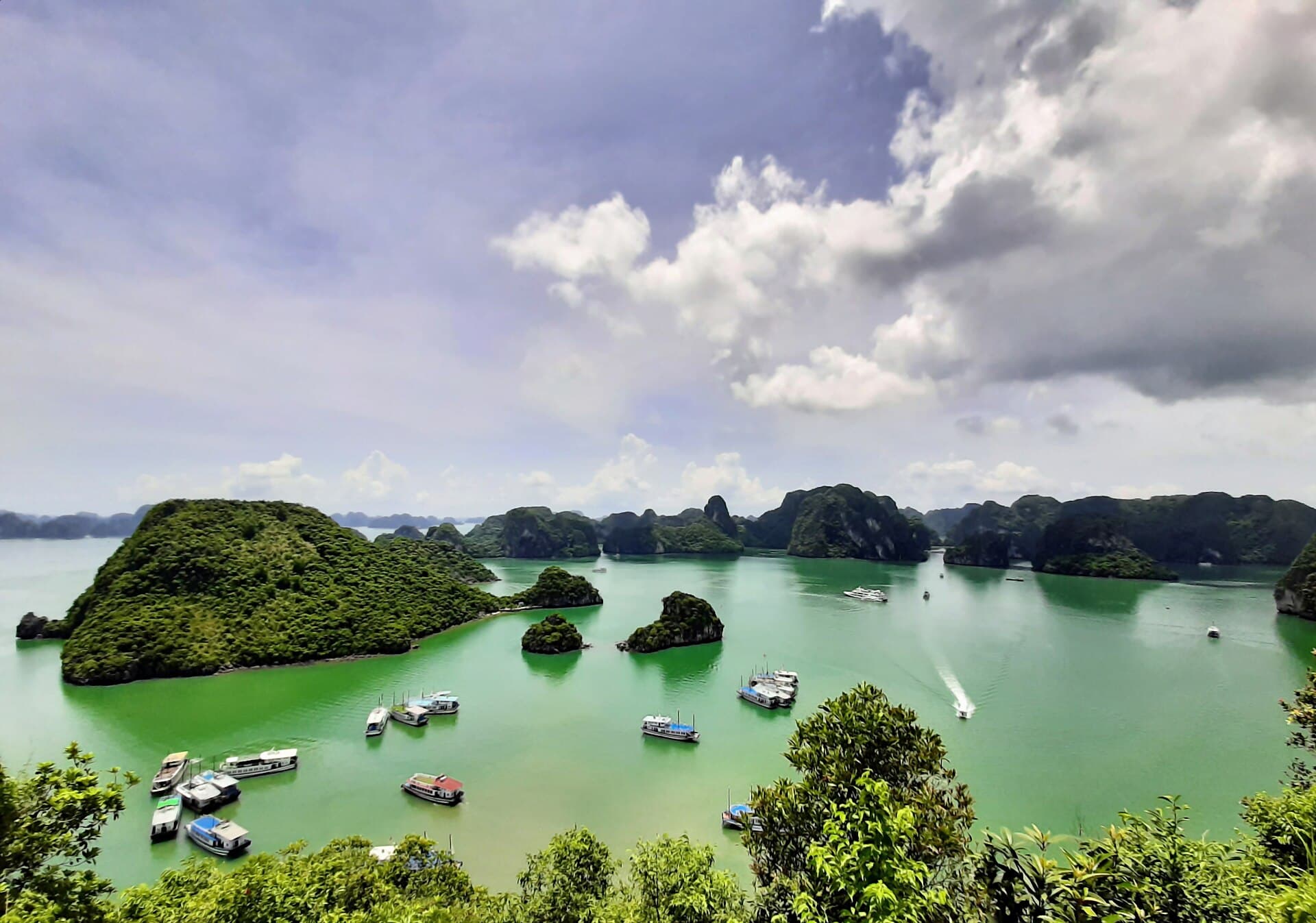 Featured view 2 of Vietnam
